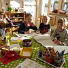Im Kindergarten wird der Nachwuchs auf Wunsch den ganzen Tag von qualifizierten Erziehern betreut. Das entlastet berufstätige Eltern ...