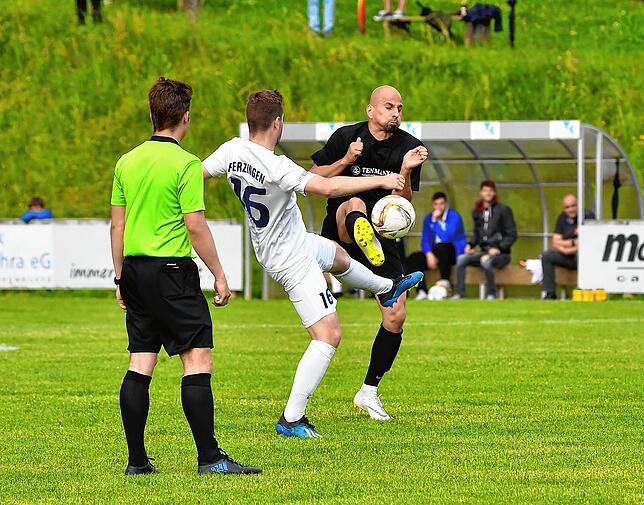 Bild 20: FC Erzingen siegt mit 6:3 bei der Spvgg. Brennet-Öflingen &ndash; und wir haben die Bilder!