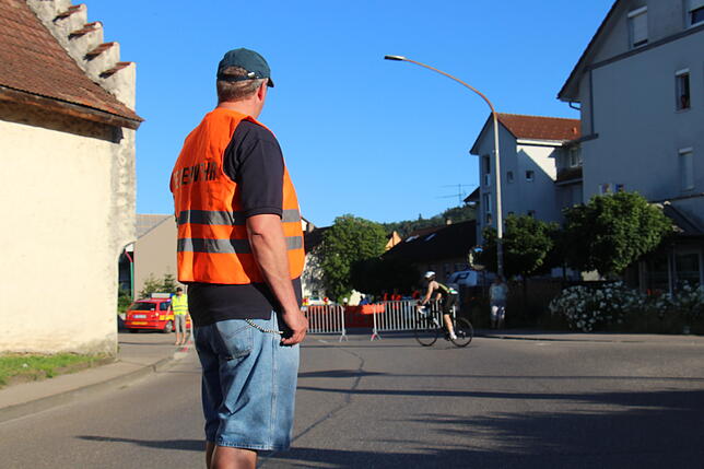 Bild 8: Die helfenden Hände der Triathlon-Nacht in Lauchringen &ndash; Ohne sie wäre eine solche Veranstaltung nicht zu stemmen