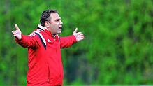 Önder Demirekin, Trainer des Türk. SV Konstanz, musste mit seiner Mannschaft eine 0:6-Heimniederlage hinnehmen.