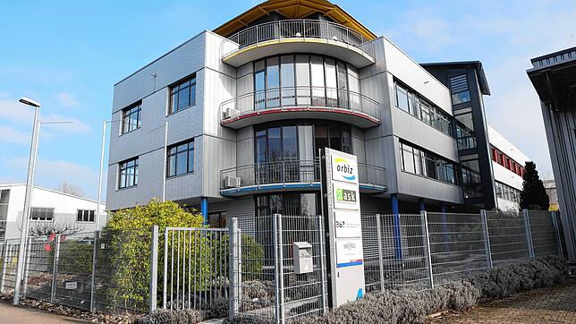 Im allgemeinen Bewusstsein führt das Bibliotheksservice-Zentrum Baden-Württemberg in Konstanz ein wenig beachtetes Daseins. Ein Fall aus ...