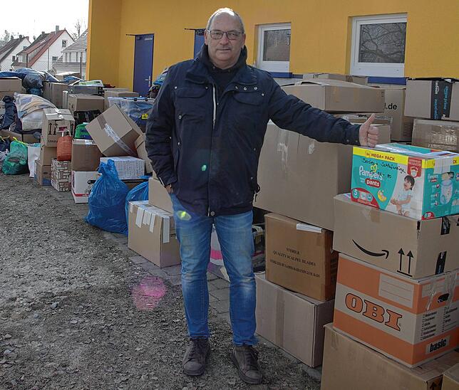 Organisator Thomas Nuding zeigte sich überwältigt von der Masse an Spenden, die am Sonntag zusammenkamen.