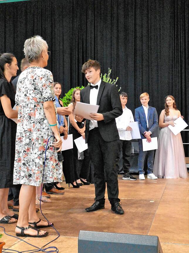 Bild 14: Bilder von der Zeugnisübergabe am Schulverbund Nellenburg Stockach &ndash; Teil 2