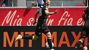 Kapitän Wanitzek traf per Handelfmeter zum 1:0 für den KSC.