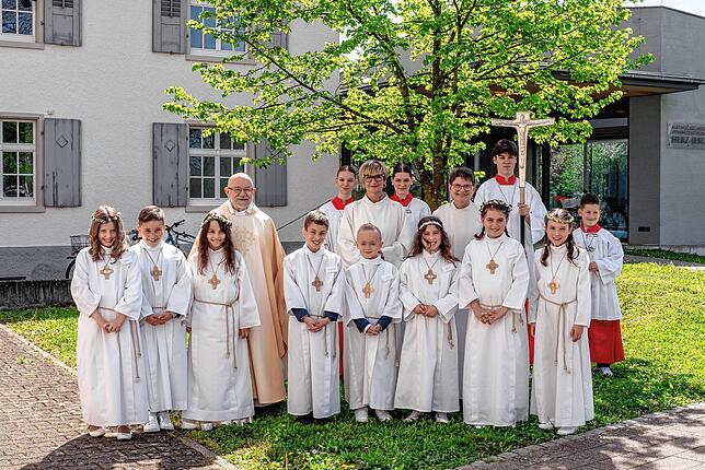 Acht Kinder feierten am Sonntag, 14. April, in Unterlauchringen ihre Erstkommunion.
