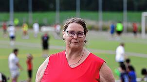 Viel los: Jugendleiterin Sabine Maschefski vom FC Tiengen 08 bekommt die 260 Jugendspieler in 15 Mannschaften kaum noch unter.