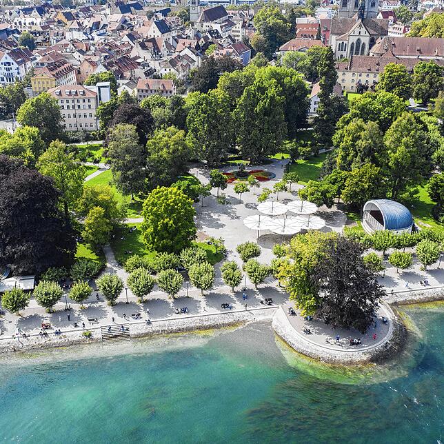 (Archivbild von 2019) Der Konstanzer Stadtgarten aus der Luft.