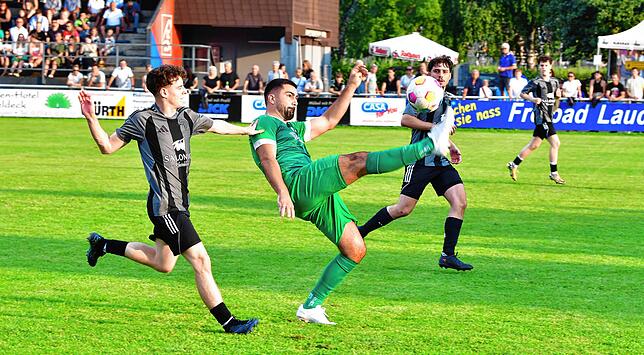 Bild 7: FC Hochrhein verteidigt beim SC Lauchringen den Küssaburgpokal – wir haben Fotos!