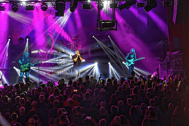 Bild 19: Axxis und Axel Rudi Pell Konzert - Die besten Bilder