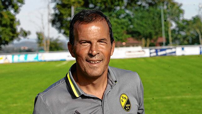 Trainer Pepe Pavano hat seinen Vertrag beim SV Nöggenschwiel verlängert.