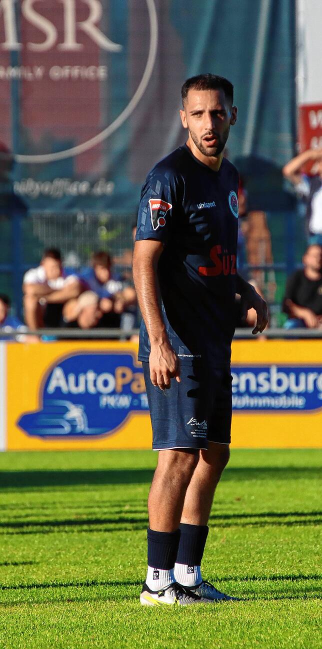 Bild 14: Fünf Tore und viele Zweikämpfe: Unsere Bilder des Oberliga-Duells zwischen Ravensburg und Singen