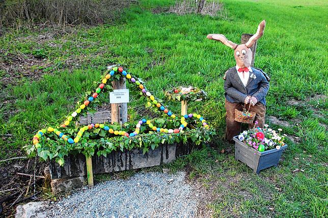 Die Wandervereinigung Sipplingen richtet auch dieses Jahr wieder einen Osterbrunnen her.