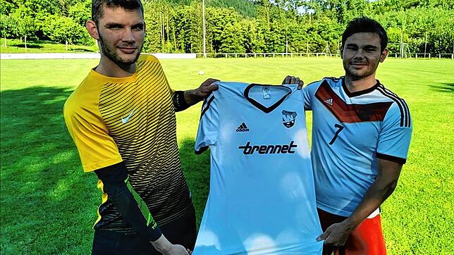 Zwei Neue: Torwart Pascal Lindenmann (links) vom TuS Efringen-Kirchen wechselt zur SG FC Wehr-Brennet. Außerdem kehrt Lukas Kessler aus ...