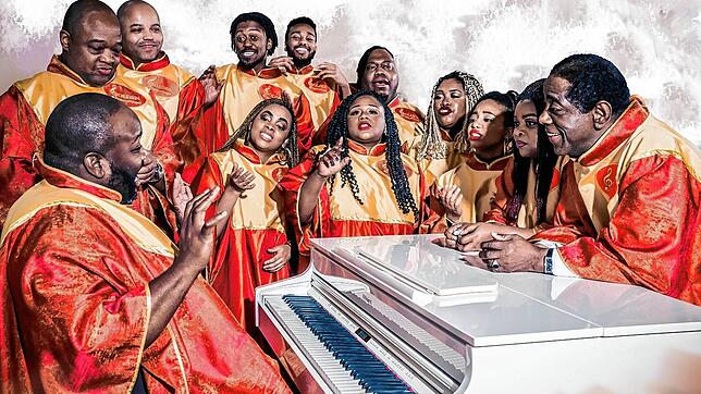 Die Golden Voices treten im Gloria-Theater auf.