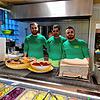 Mehmet Ali Sen (von links), Mustafa Konidoigli und Abdullah Sen sind das Team vom Urfa-Grillhaus in Donaueschingen.