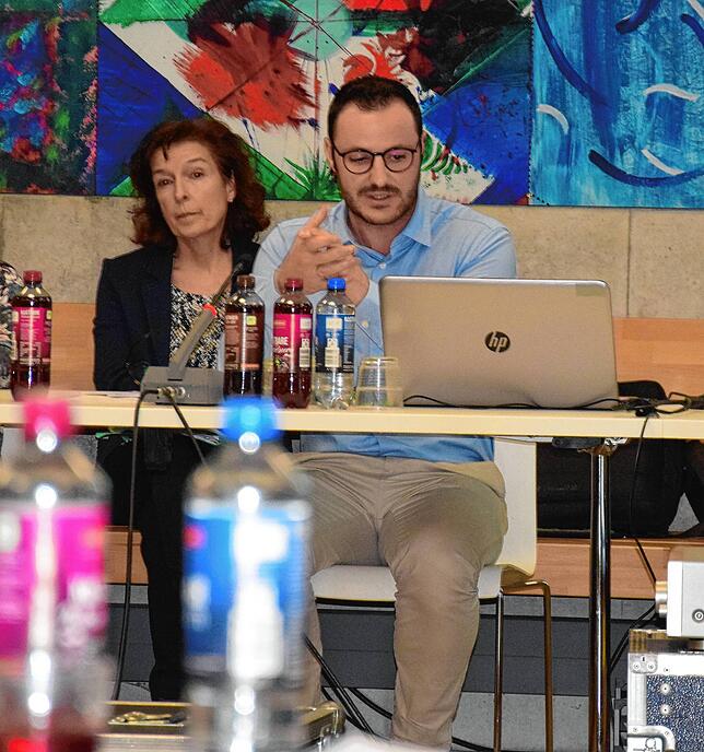 Margit Ulrich und Fabio Cachaco stellten die städtischen Projekte und das Agglomerationsprogramm Basel im Gemeinderat Bad Säckingen vor.