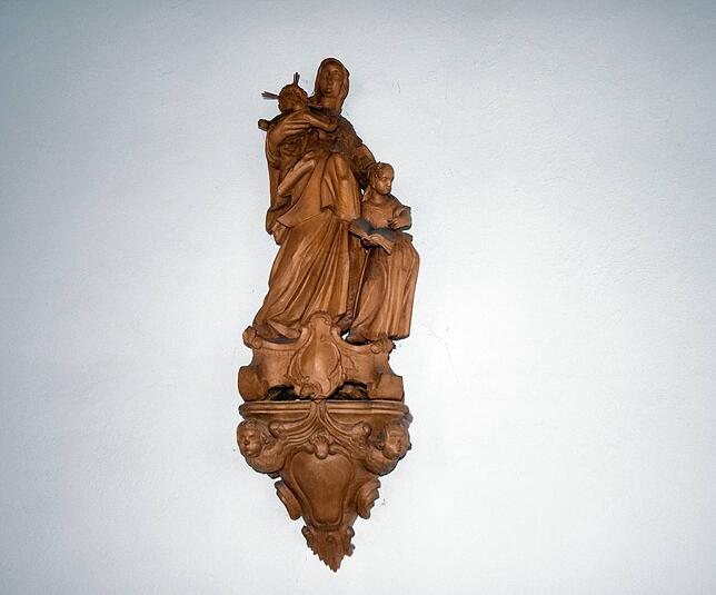 St. Anna Selbdritt: Anna mit Maria und dem Jesuskind.