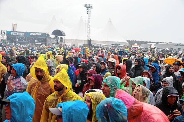 Bild 3: Die besten Bilder vom Auftritt von Alice Merton auf dem Southside 2024