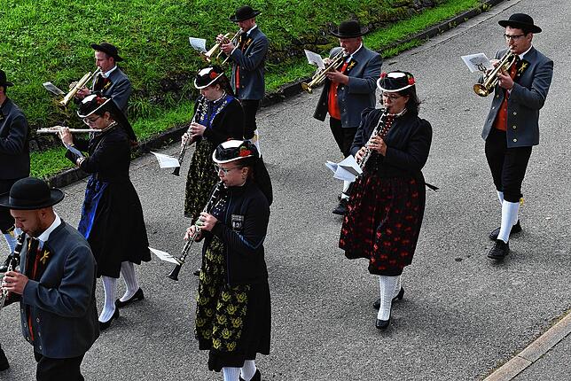 Bild 16: Das 62. Erntedankfest in Berau wurde traditionell von der Trachtenkapelle Berau veranstaltet