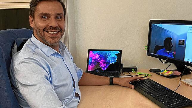 Im Dialog: Stadtwerke-Geschäftsführer Martin Ritter und seine Mitarbeiter haben über das Internet mit ihren Kunden über Klimaschutz, ...