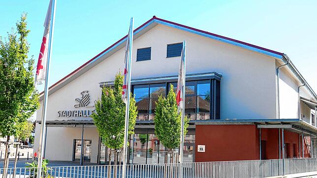 Die Stadthalle Bräunlingen: Den kleinen Saal können Vereine für Versammlungen nun günstiger mieten als sonst. Dies gilt auch für andere ...