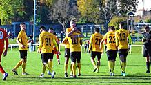 Drei Mal traf Daniel Fiore Tapia (Nummer 10) vom FC Öhningen Gaienhofen gegen den FC Rot-Weiß Salem.