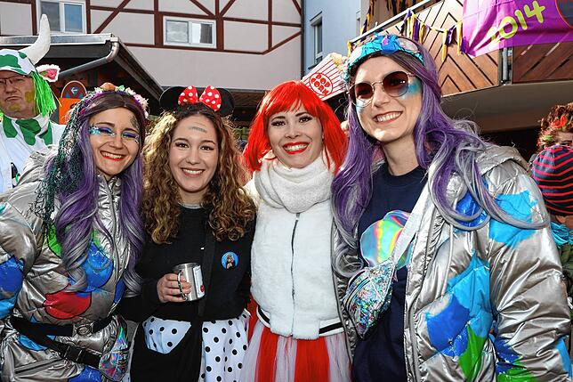 Bild 26: Zahlreiche Fasnachtsbegeisterte schauten beim Johrmarkt in Freudental vorbei!
