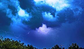 Ende Juli konnten über Konstanz öfter zuckende Blitze beobachtet werden, und der Sommermonat endet mit milden Temperaturen und ...