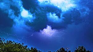Ende Juli konnten über Konstanz öfter zuckende Blitze beobachtet werden, und der Sommermonat endet mit milden Temperaturen und ...
