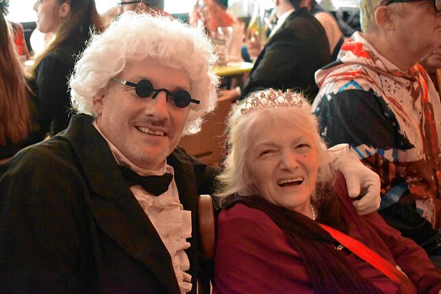 Roswitha Müller war überglücklich über ihren ersten Besuch beim Bunten Abend auf der Mainau. Dank Sohn Frank war das auch mit ihrem ...