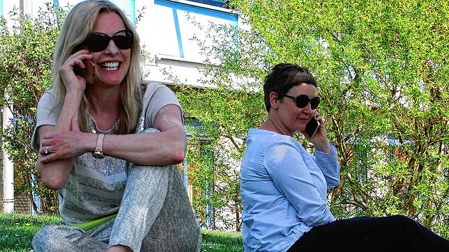 Die Schulsozialarbeiterinnen der öffentlichen Schulen auf der Höri, Siobhan O&lsquo;Connor (links) und Alexa Peterson, haben ein ...