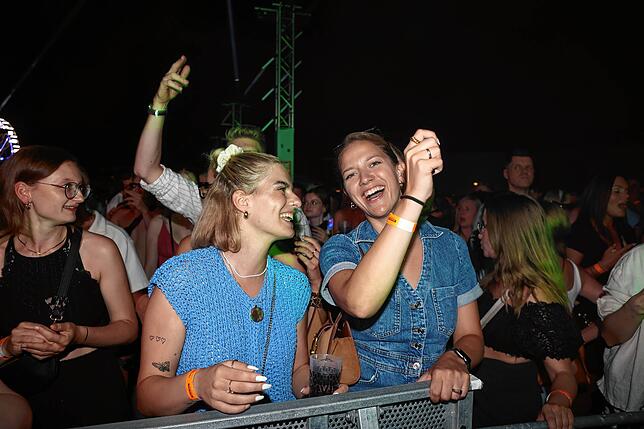 Bild 30: Seenachtfest 2024: Nach dem Feuerwerk wird weitergefeiert! Alle Fotos von der Partynacht