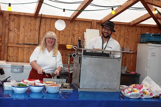 Bild 19: So stimmungsvoll endet das Reichenauer Wein-und Fischerfest 2025