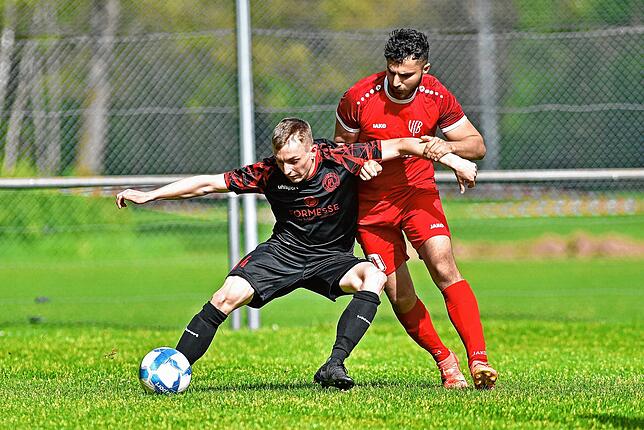 Bild 7: Elf Tore! Unsere Bildergalerie vom 6:5-Erfolg des VfB Villingen gegen den FC Löffingen