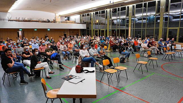 Die Veranstaltung war gut besucht. Circa 200 Besucher waren an dem Abend zugelassen. In Altenburg werden bis zu 130 Personen teilnehmen ...
