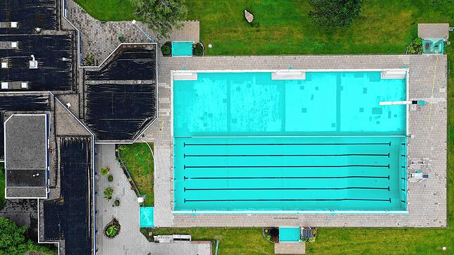 Soll sich bald mit Leben füllen: Das Schopfheimer Freibad wird diesen Sommer zur Freude der Badefans offen haben. In der ersten Woche ...