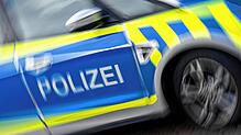 Die Polizei hat einen 20-Jährigen verfolgt, der sich einer Verkehrskontrolle entziehen wollte.
