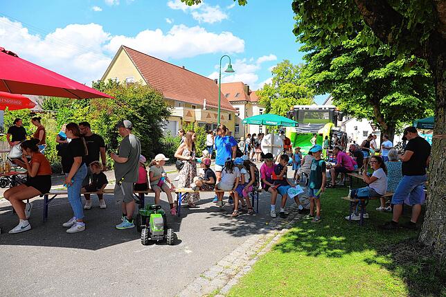 Die Spiele-Straße war für die kleinen Besucher ein richtiger Anziehungspunkt.