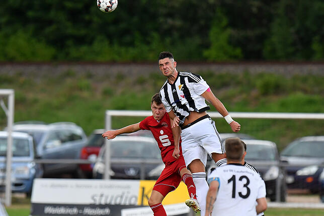 Bild 7: SV 08 Laufenburg holt in dramatischer Partie bei den SF Elzach-Yach einen Punkt &ndash; und wir haben die Bilder!