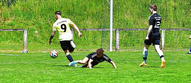 Bild 14: SV Eschbach siegt 3:0 bei Spitzenreiter SG FC Wehr/Brennet II – und wir haben Fotos!