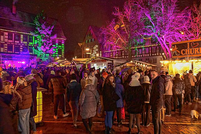 Bild 1: So schön ist der Weihnachtsmarkt in Schwenningen