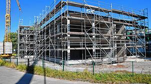 Der Neubau bei der Hans-Thoma-Schule in Bad Säckingen soll zum Schuljahresbeginn 2026/27 bezogen werden.