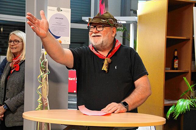 Peter Zabel, Seniorchef der Druckerei Zabel, hat beste Laune zum Andruckfest des diesjährigen Kappedeschle.