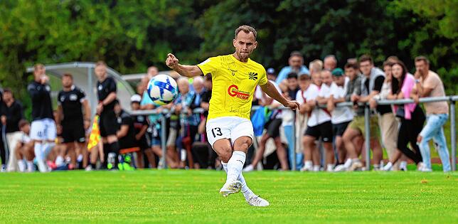 Bild 2: Unsere besten Bilder vom Pokalduell zwischen dem FV Möhringen und dem FC 08 Villingen