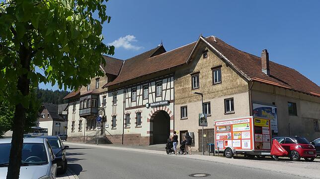 Eine Möglichkeit der Innenentwicklung ist für die Stadt Schramberg das Kroneareal in Tennenbronn.