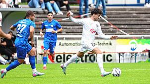 Angelo Rinaldi (rechts) wurde in der Pokalpartie der Villinger in Singen am Mittwoch geschont. Im Oberliga-Heimspiel am Samstag gegen ...
