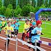 Grundschüler der ersten beiden Klassen beim 27. Mini-Marathon im Tiengener Langenstein Stadion.