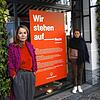 Sie kämpft weiter: Barbara Ulmer (links, hier mit Mitarbeiterin Doris Weigel) kämpft um ihr Modegeschäft Etoile und hat sich der Aktion ...