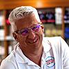 Ariel Wagner, pharmazeutisch-technischer Assistent in der See-Apotheke in Bodman-Ludwigshafen. Bild: See-Apotheke