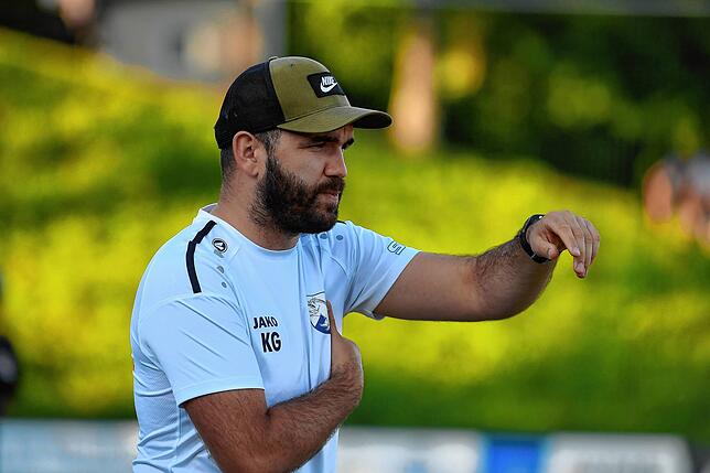 Bild 10: Spitzenreiter FC Erzingen setzt sich mit 5:0 beim FC RW Weilheim durch &ndash; und wir haben die Bilder!